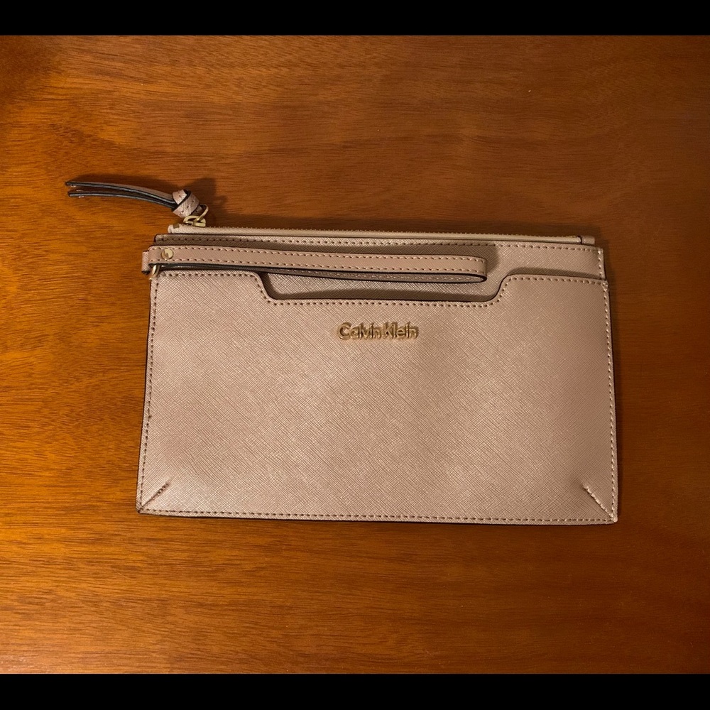 SOLD  Calvin Klein LG Wristlet / Purse